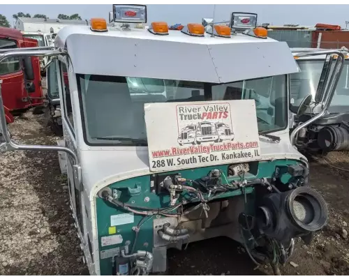 Peterbilt 382 Cab