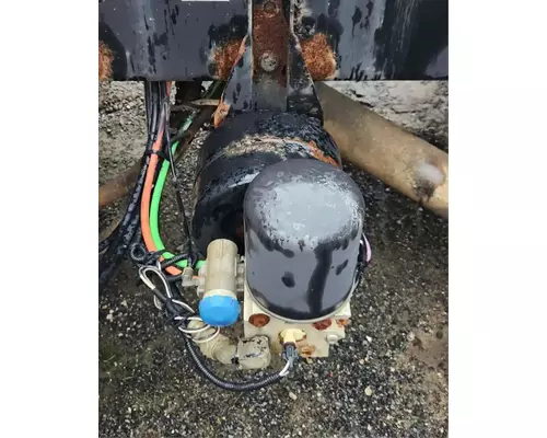 Peterbilt 384 Air Drier