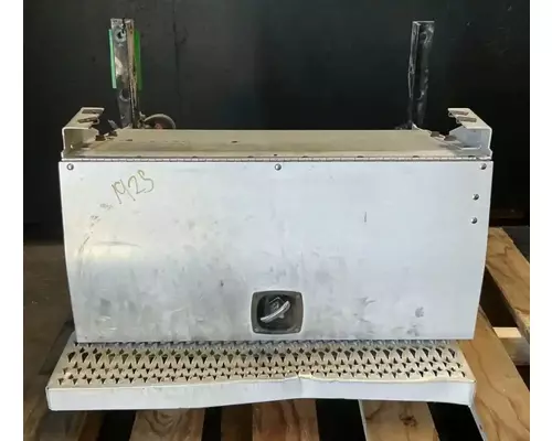 Battery Box PETERBILT 384 Garabedian Equipment Company, Inc - Fresno