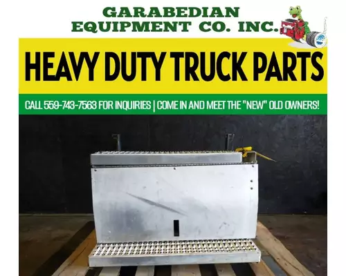 Battery Box PETERBILT 384 Garabedian Equipment Company, Inc - Fresno