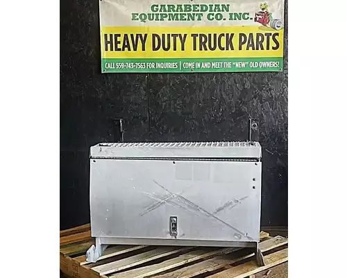 Battery Box PETERBILT 384 Garabedian Equipment Company, Inc - Fresno