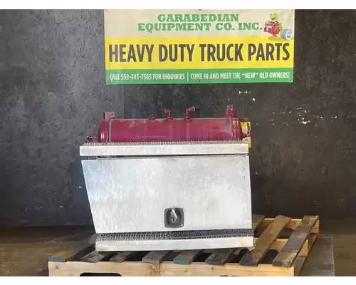 Battery Box PETERBILT 384 Garabedian Equipment Company, Inc - Fresno