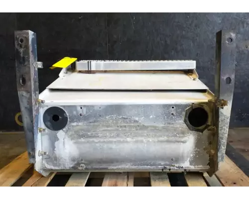 Peterbilt 384 Battery Box