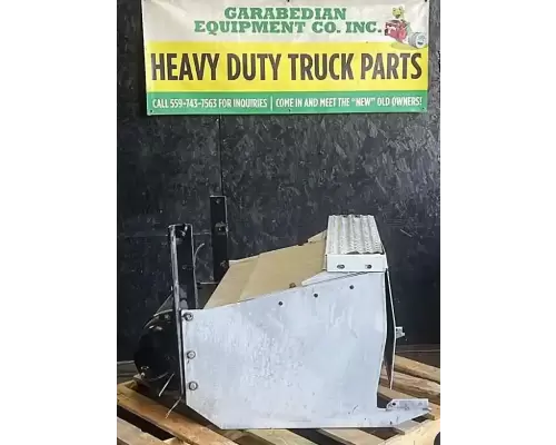 Peterbilt 384 Battery Box