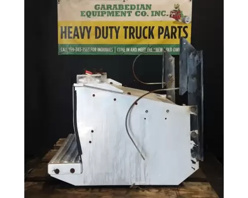 Peterbilt 384 Battery Box