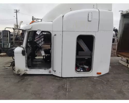 Cab PETERBILT 384 LKQ Western Truck Parts