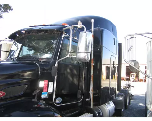 Cab PETERBILT 384 LKQ Heavy Truck Maryland