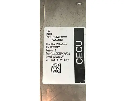 Peterbilt 384 Dash  Console Switch