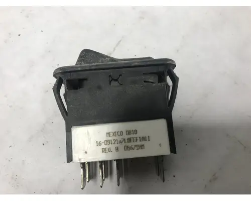 Peterbilt 384 DashConsole Switch