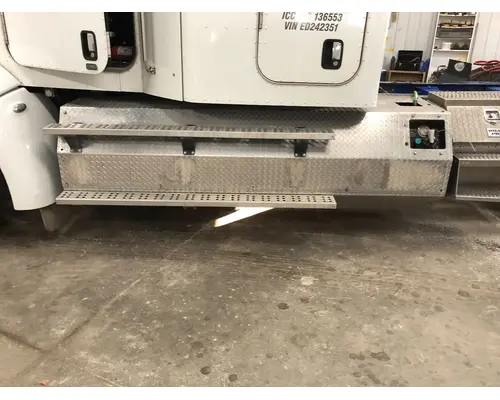 Peterbilt 384 Fuel Tank