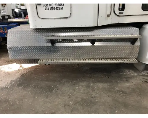 Peterbilt 384 Fuel Tank