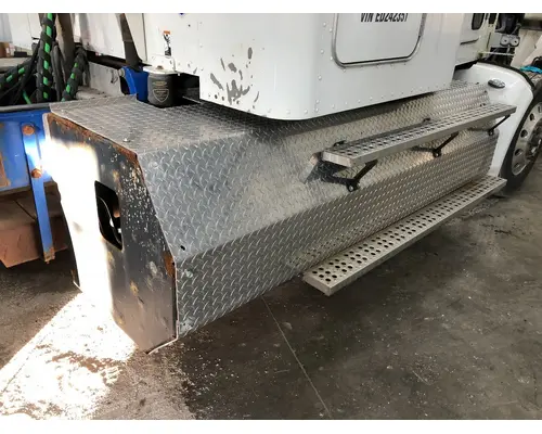 Peterbilt 384 Fuel Tank