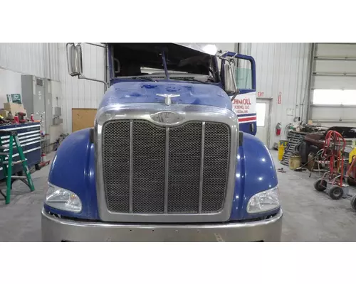 Hood PETERBILT 384 LKQ Thompson Motors - Wykoff