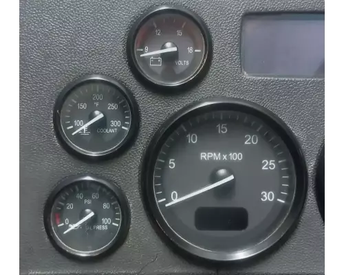 Peterbilt 384 Instrument Cluster