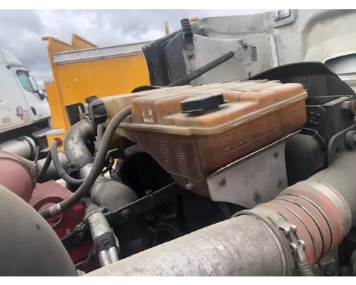 Peterbilt 384 Radiator Overflow Bottle