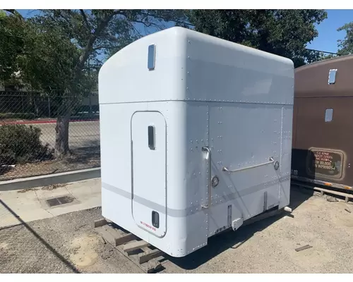 Peterbilt 384 Sleeper