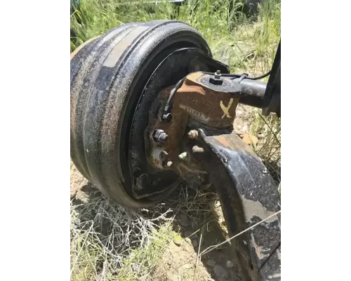 Peterbilt 384 Spindle  Knuckle, Front