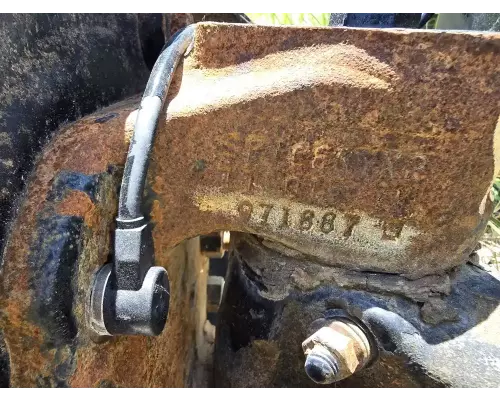 Peterbilt 384 Spindle  Knuckle, Front