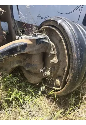 Peterbilt 384 Spindle / Knuckle, Front