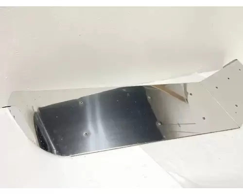 Peterbilt 384 Sun Visor (External)