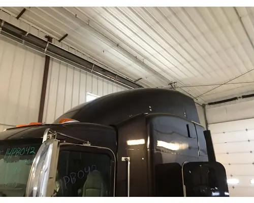 Peterbilt 384 Wind Deflector
