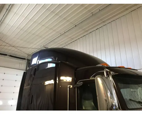 Peterbilt 384 Wind Deflector