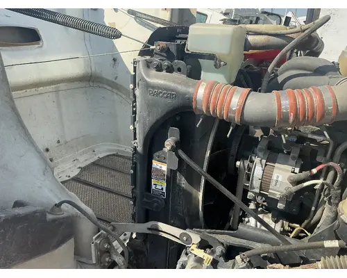 Windshield Washer Reservoir PETERBILT 384 Geco - Fresno