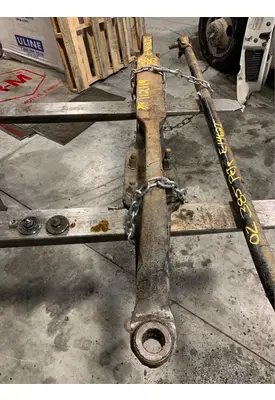 Peterbilt 385 Axle Assembly, Front (Steer)