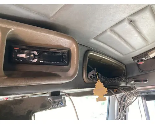 Peterbilt 385 Body, Misc. Parts