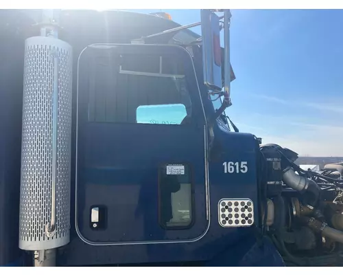 Peterbilt 385 Cab Assembly