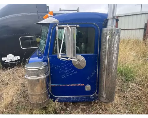 Peterbilt 385 Cab