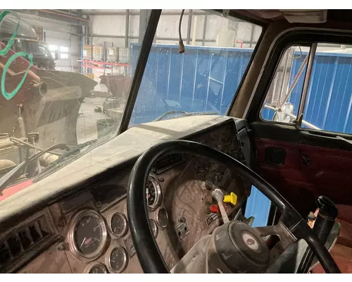 Peterbilt 385 Dash Assembly