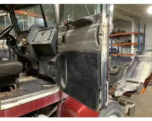 Peterbilt 385 Door Assembly, Front