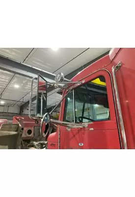 Peterbilt 385 Door Mirror