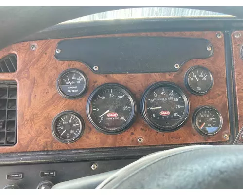 Peterbilt 385 Instrument Cluster