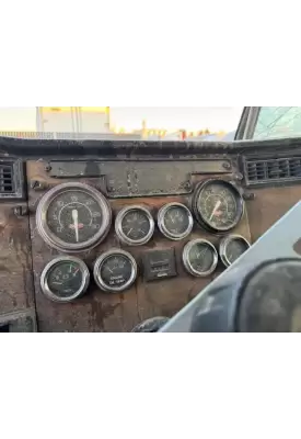 Peterbilt 385 Instrument Cluster