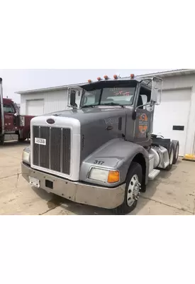 Peterbilt 385 Parts Unit