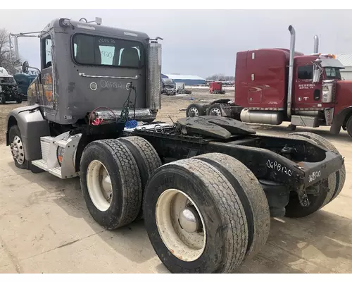 Peterbilt 385 Parts Unit