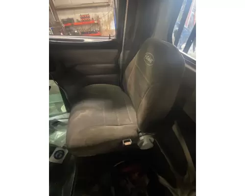 Peterbilt 385 Seat, Front