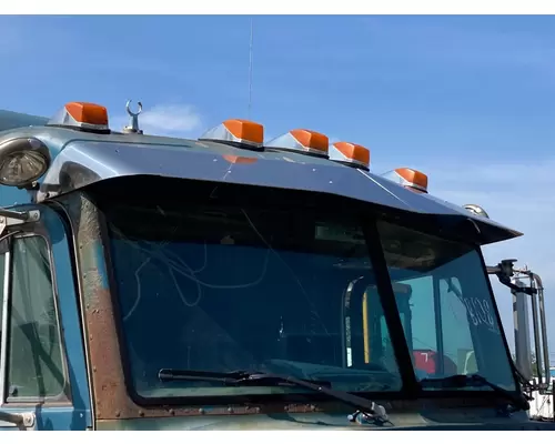 Peterbilt 385 Sun Visor (Exterior)