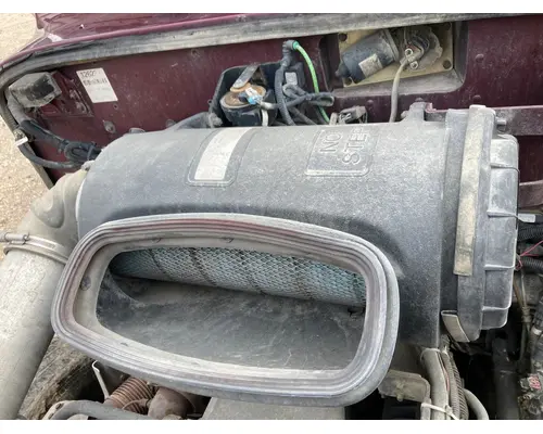 Air Cleaner Peterbilt 386 Vander Haags Inc Sp