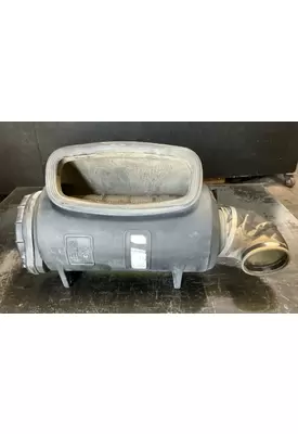 Peterbilt 386 Air Cleaner