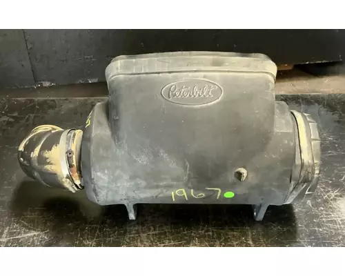 Peterbilt 386 Air Cleaner