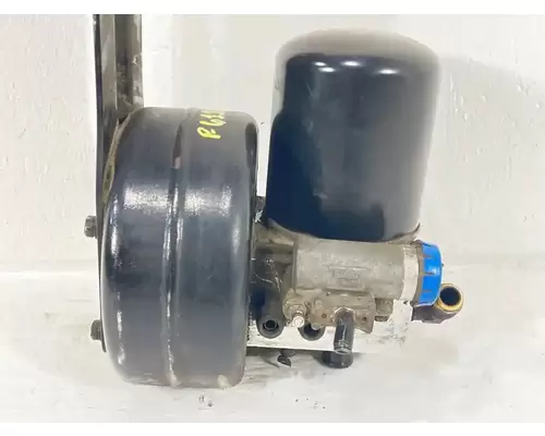 Peterbilt 386 Air Drier