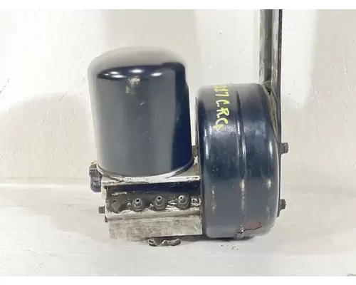 Peterbilt 386 Air Drier
