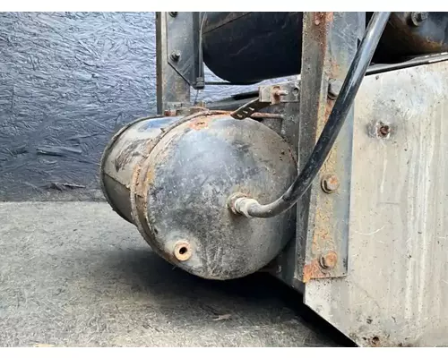 Peterbilt 386 Air Tank