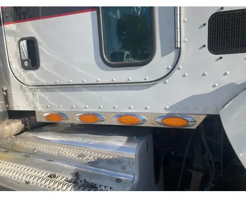 Peterbilt 386 Body, Misc. Parts