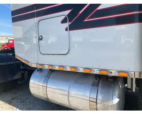 Peterbilt 386 Body, Misc. Parts
