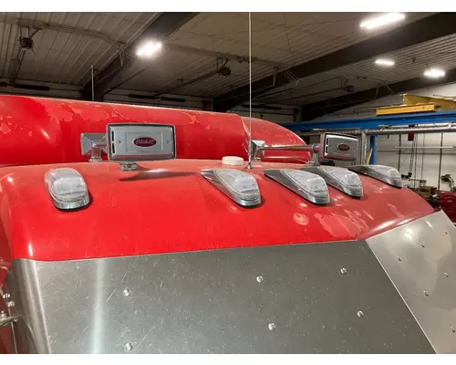 Peterbilt 386 Body, Misc. Parts