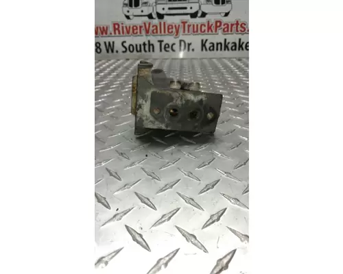 Peterbilt 386 Brackets, Misc.